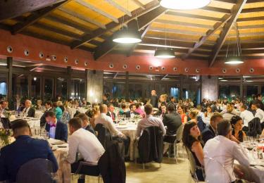 Salón de la finca durante boda en Zaragoza